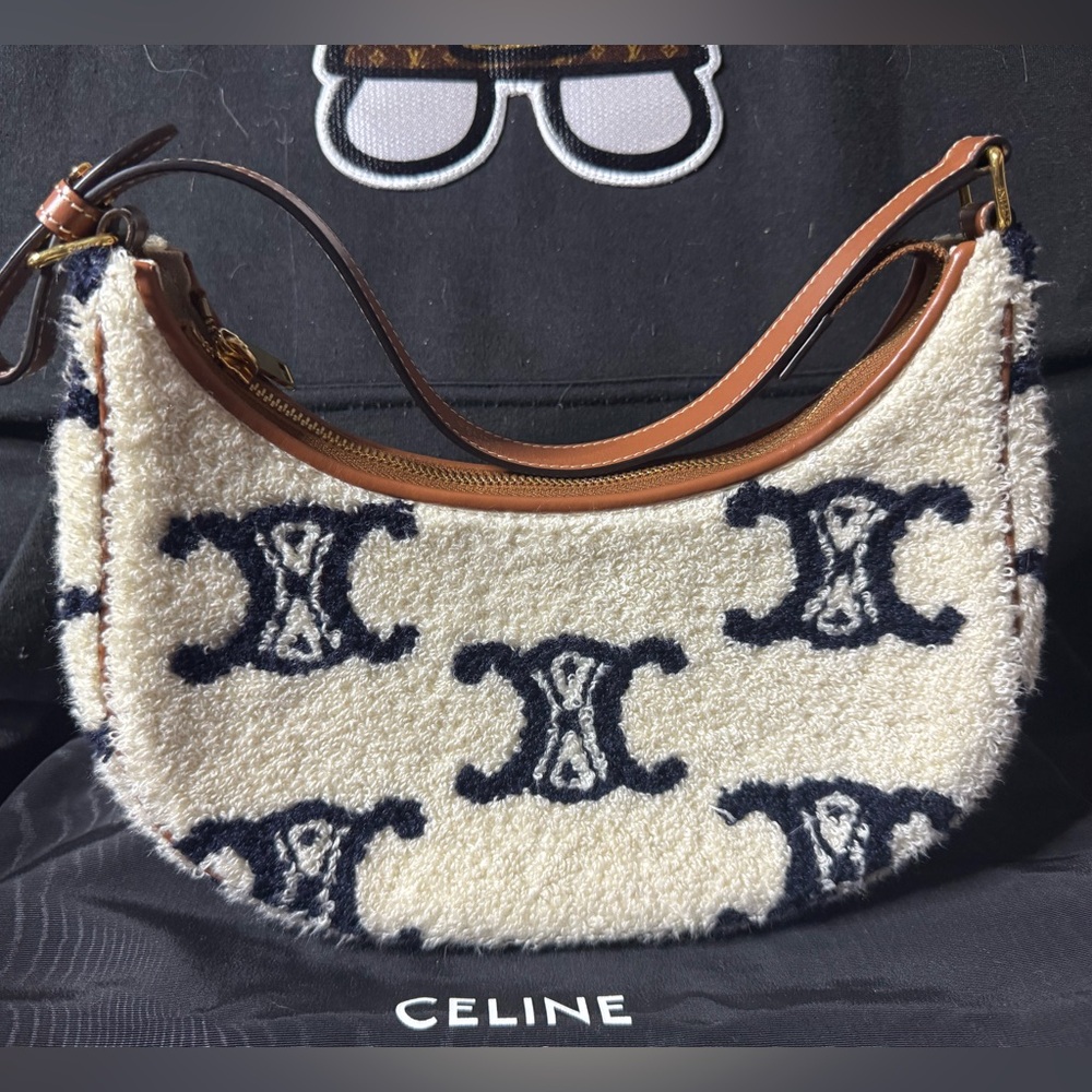 ❌SOLD❌LIKE NEW🔥 Celine Sherpa Triomphe Shoulder Bag